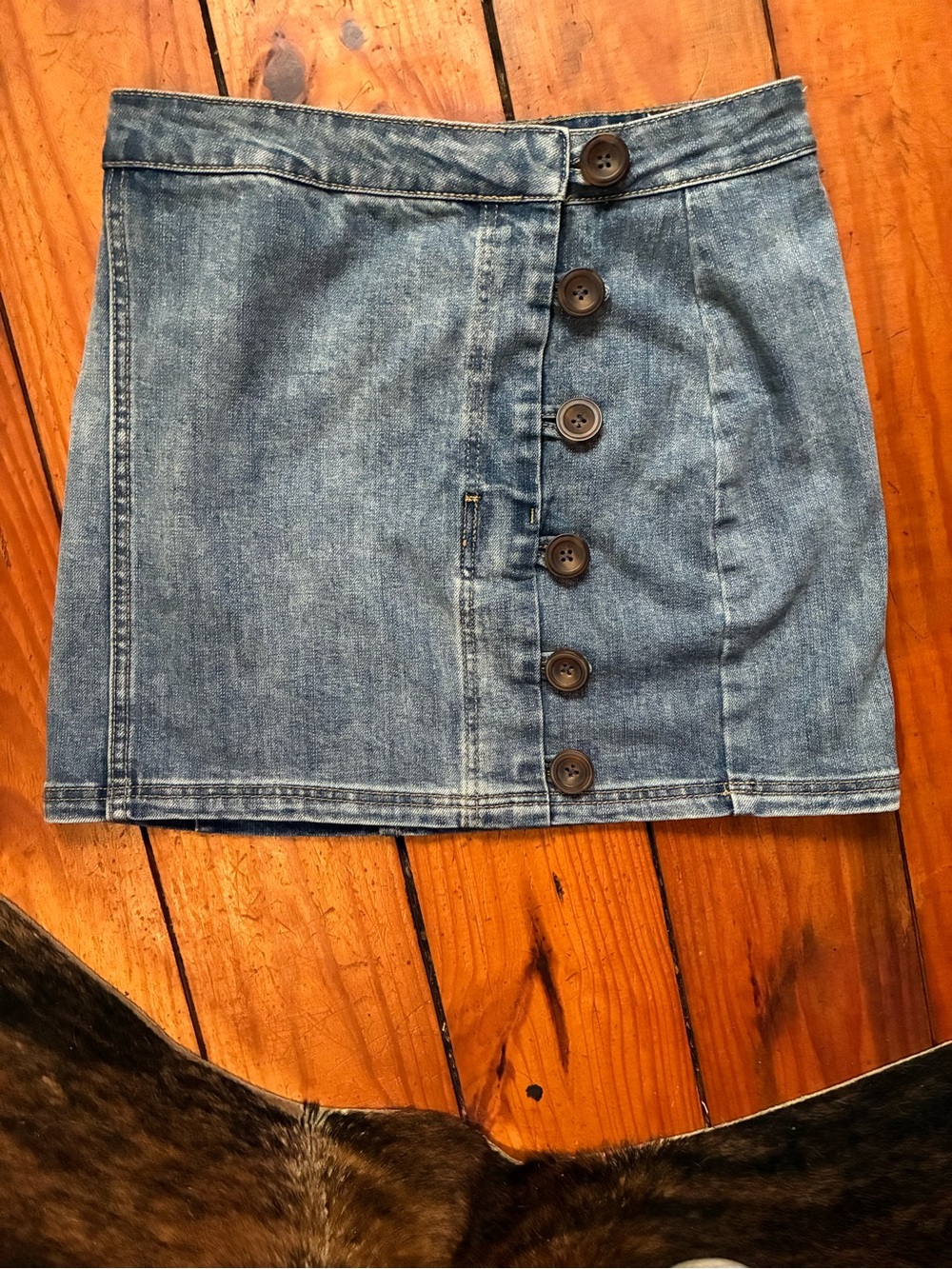 Wishlist Button Detail Jean Mini Skirt Small